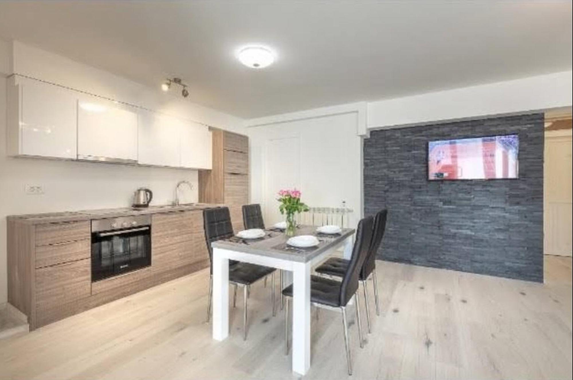 Newly Renovated App Goran Apartment Umag Exterior photo